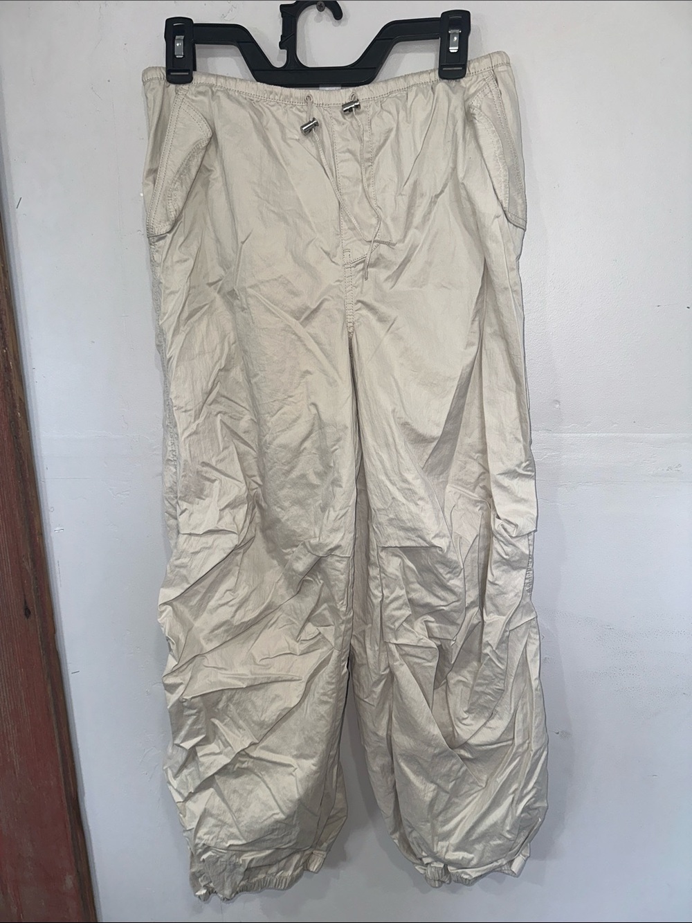 H&M Cream Lightweight Drawstring Jogger Pants